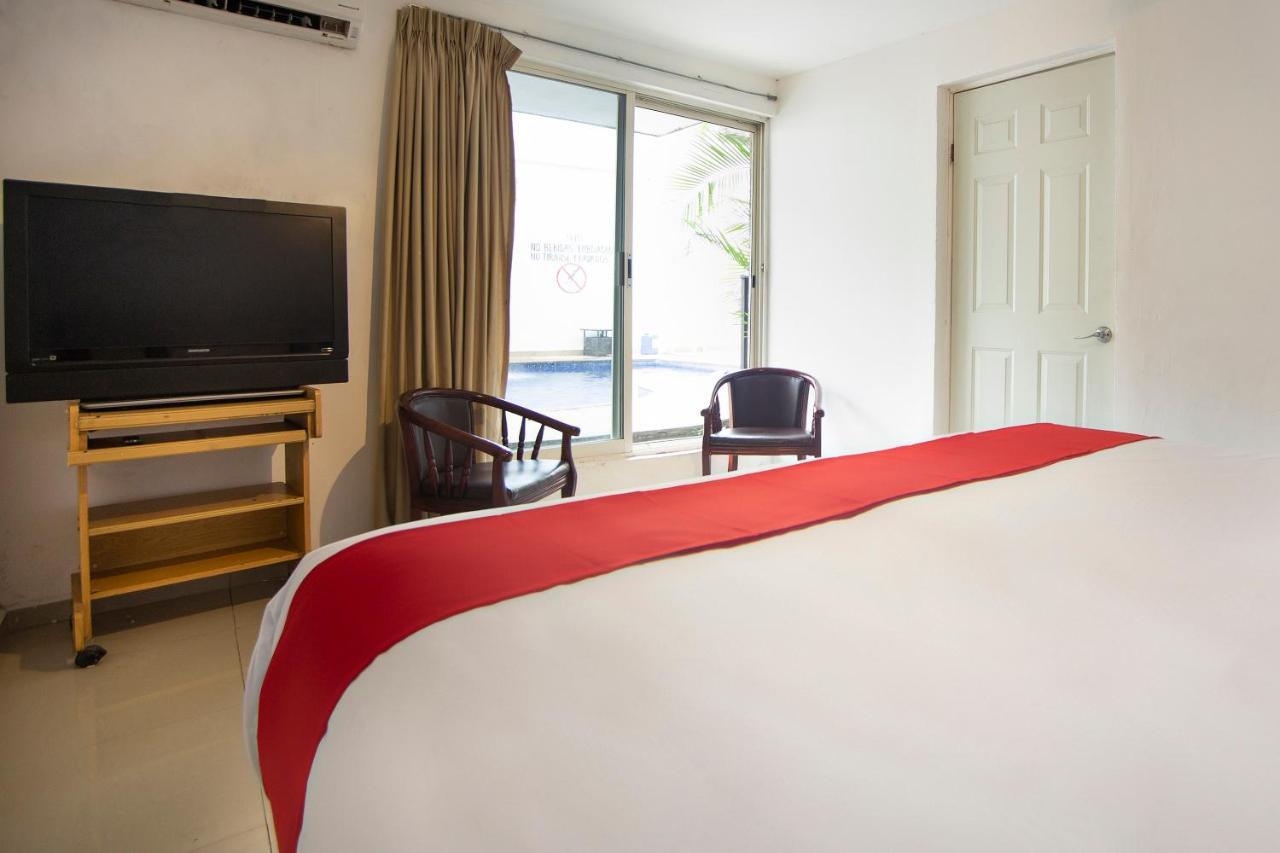 Hotel Mahu Монтеррей Экстерьер фото