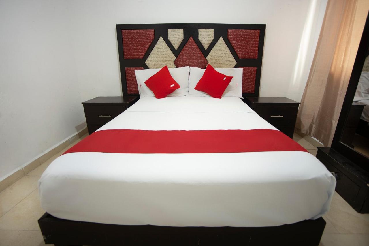 Hotel Mahu Монтеррей Экстерьер фото