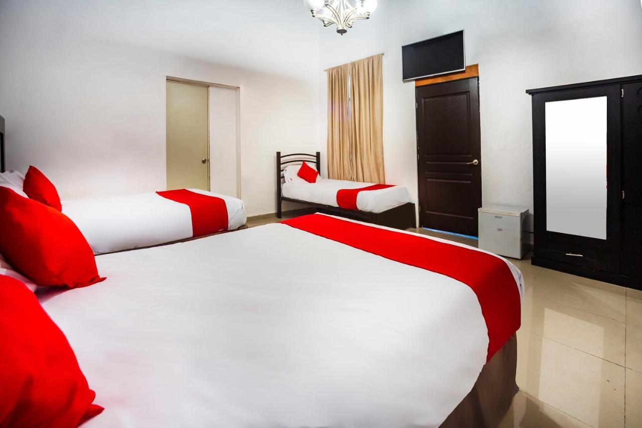 Hotel Mahu Монтеррей Экстерьер фото