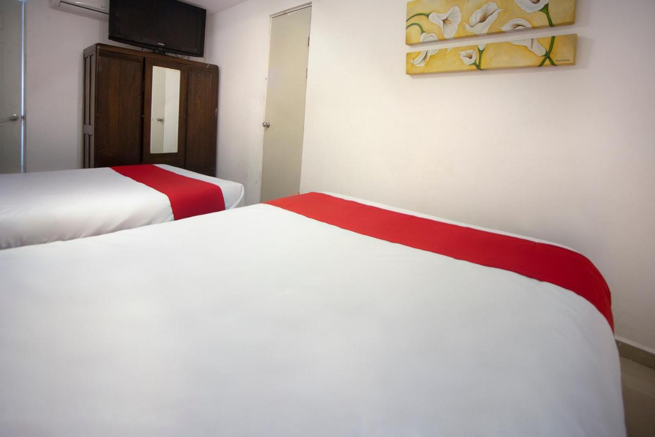 Hotel Mahu Монтеррей Экстерьер фото