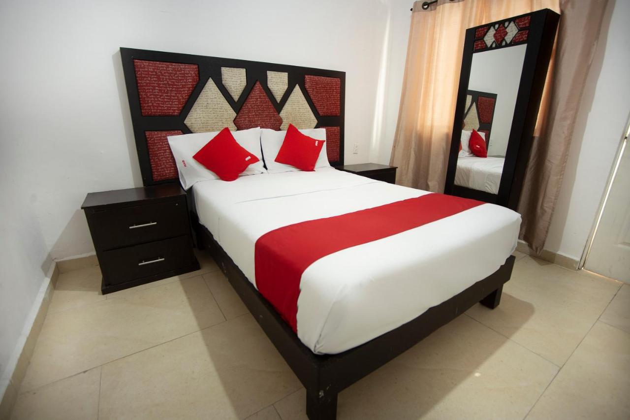 Hotel Mahu Монтеррей Экстерьер фото