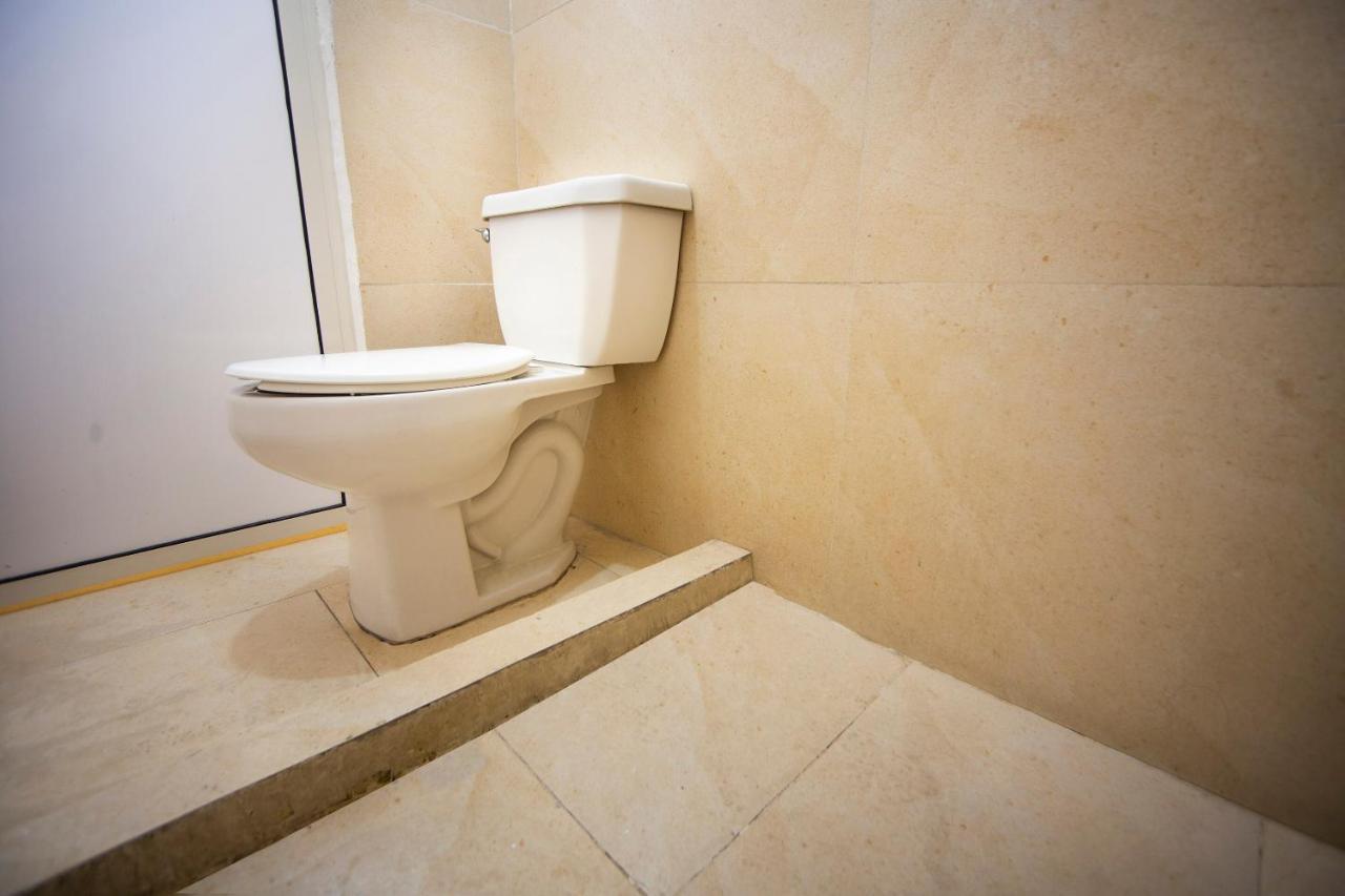 Hotel Mahu Монтеррей Экстерьер фото